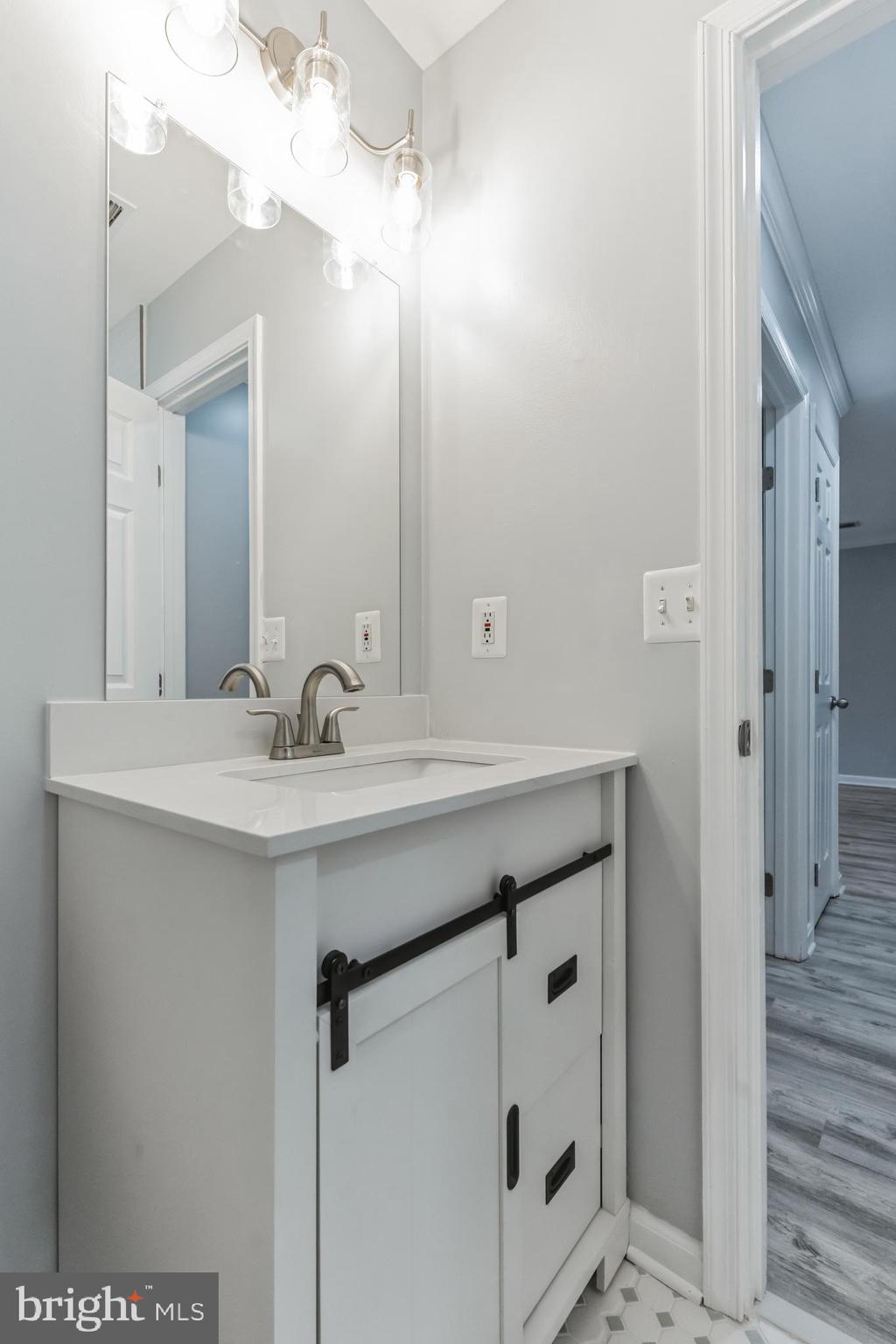 14903 Rydell Road, Unit 304 Centreville, VA 20121 - Photo 10 of 15