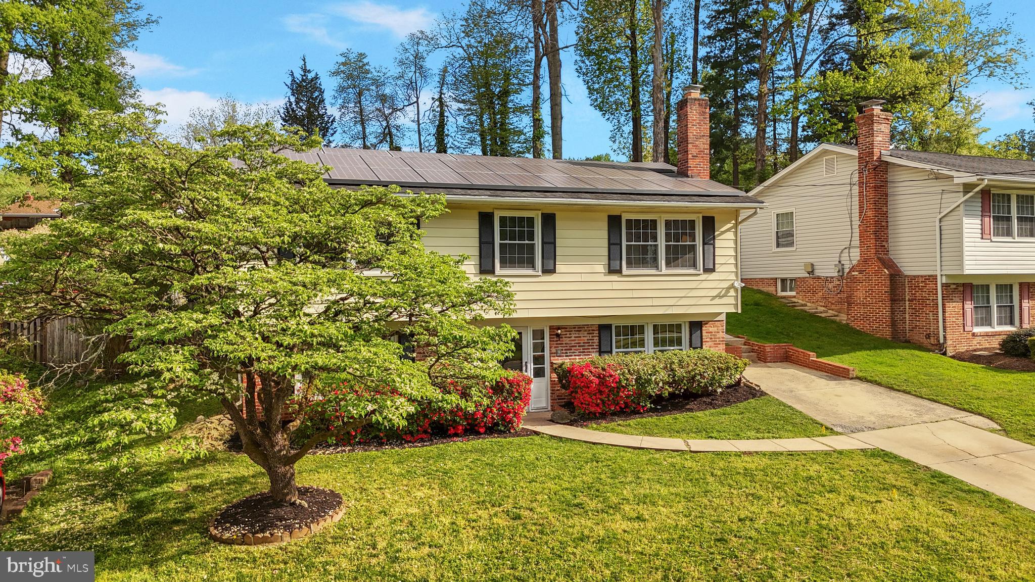 833 Loxford Terrace Silver Spring, MD 20901 - Photo 3 of 52 Welcome Home to 833 Loxford Terrace!!