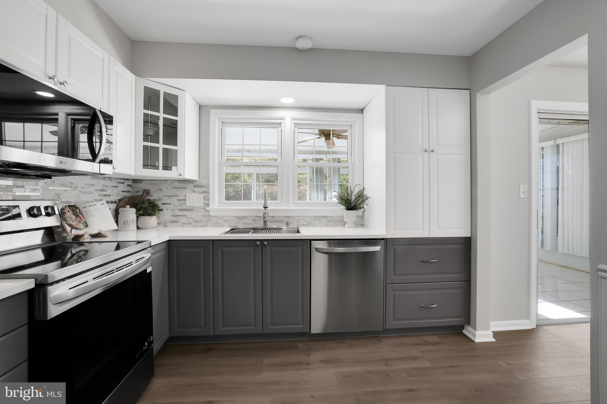 833 Loxford Terrace Silver Spring, MD 20901 - Photo 5 of 52