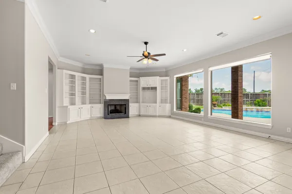 $585,000 | 5803 Desert Oak Way, Spring, TX 77379