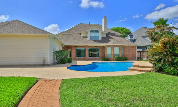 $585,000 | 5803 Desert Oak Way, Spring, TX 77379