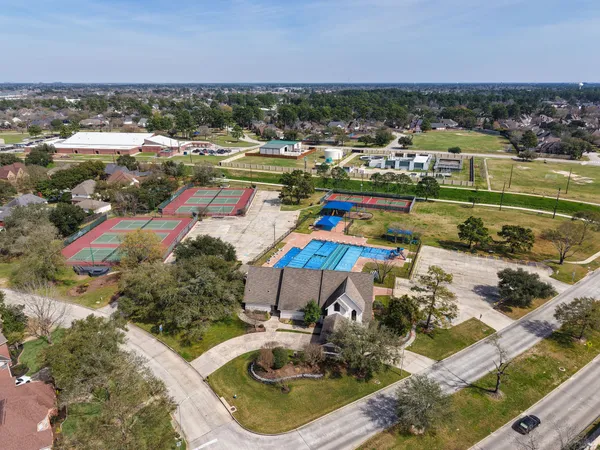 $609,900 | 5803 Desert Oak Way, Spring, TX 77379