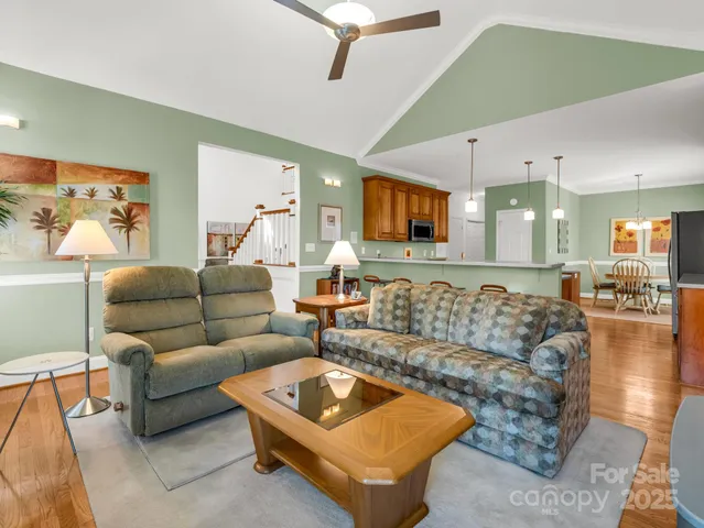 $799,900 | 2137 6th Street Northwest, Hickory, NC 28601