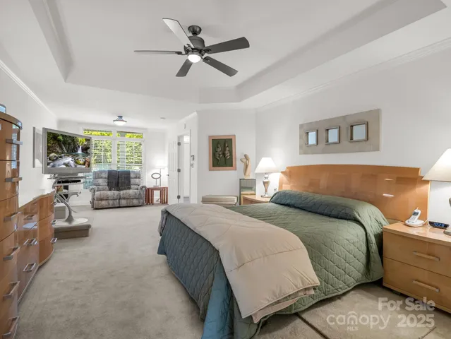 $799,900 | 2137 6th Street Northwest, Hickory, NC 28601