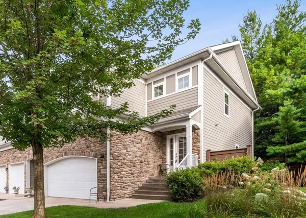 $510,000 | 17820 Valley Cove Court, Deephaven, MN 55391