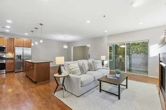 $525,000 | 17820 Valley Cove Court, Deephaven, MN 55391