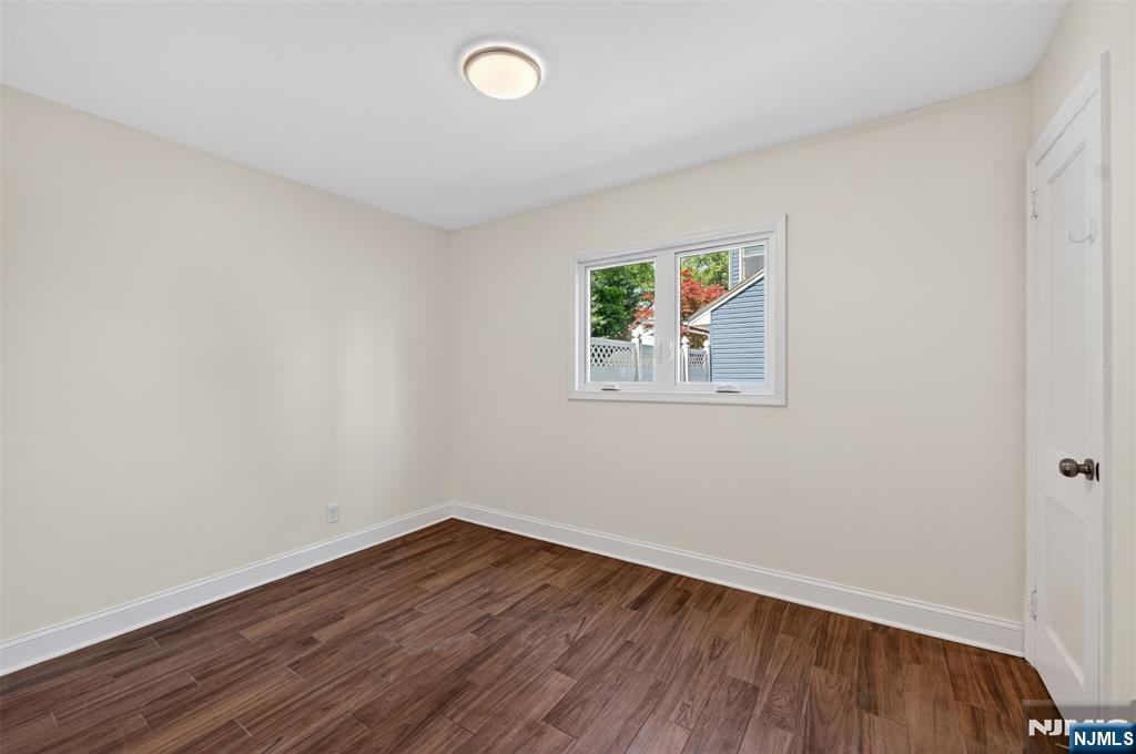101 Sheldon Street Wyckoff, NJ 07481 - Photo 15 of 17