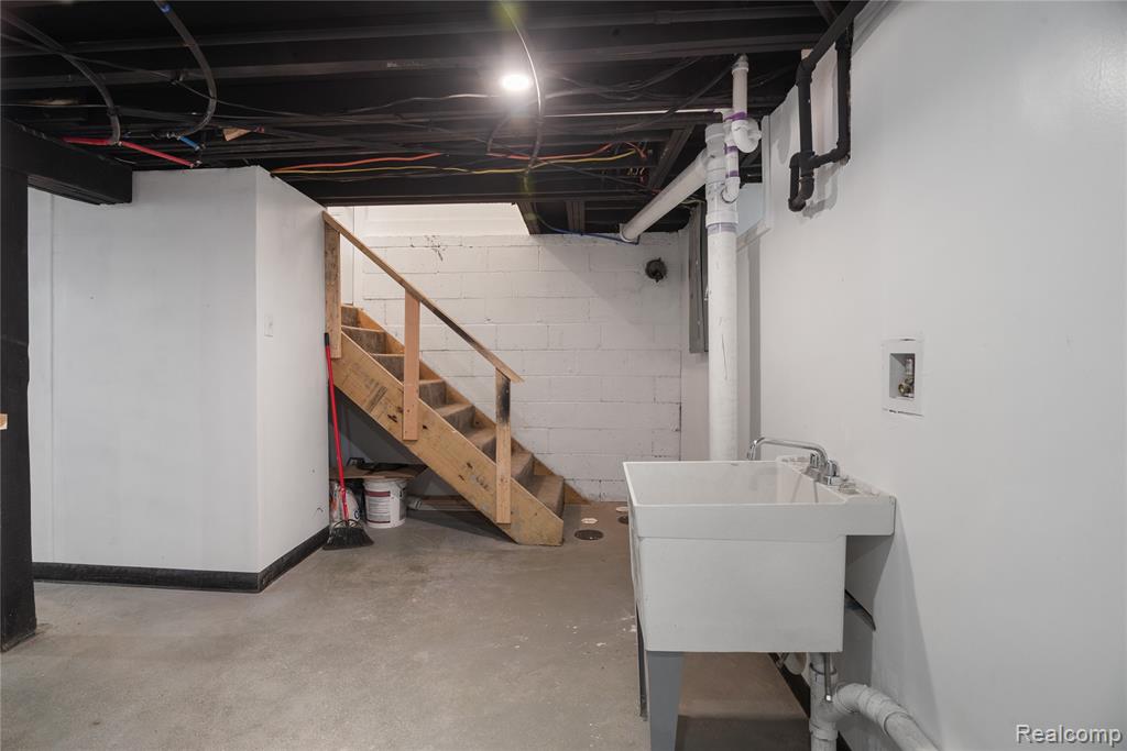 16252 Coyle Street Detroit, MI 48235 - Photo 14 of 24
