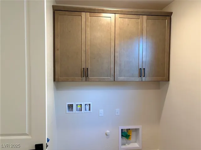 $944,950 | 8826 Spencer Garrett Street, Las Vegas, NV 89113