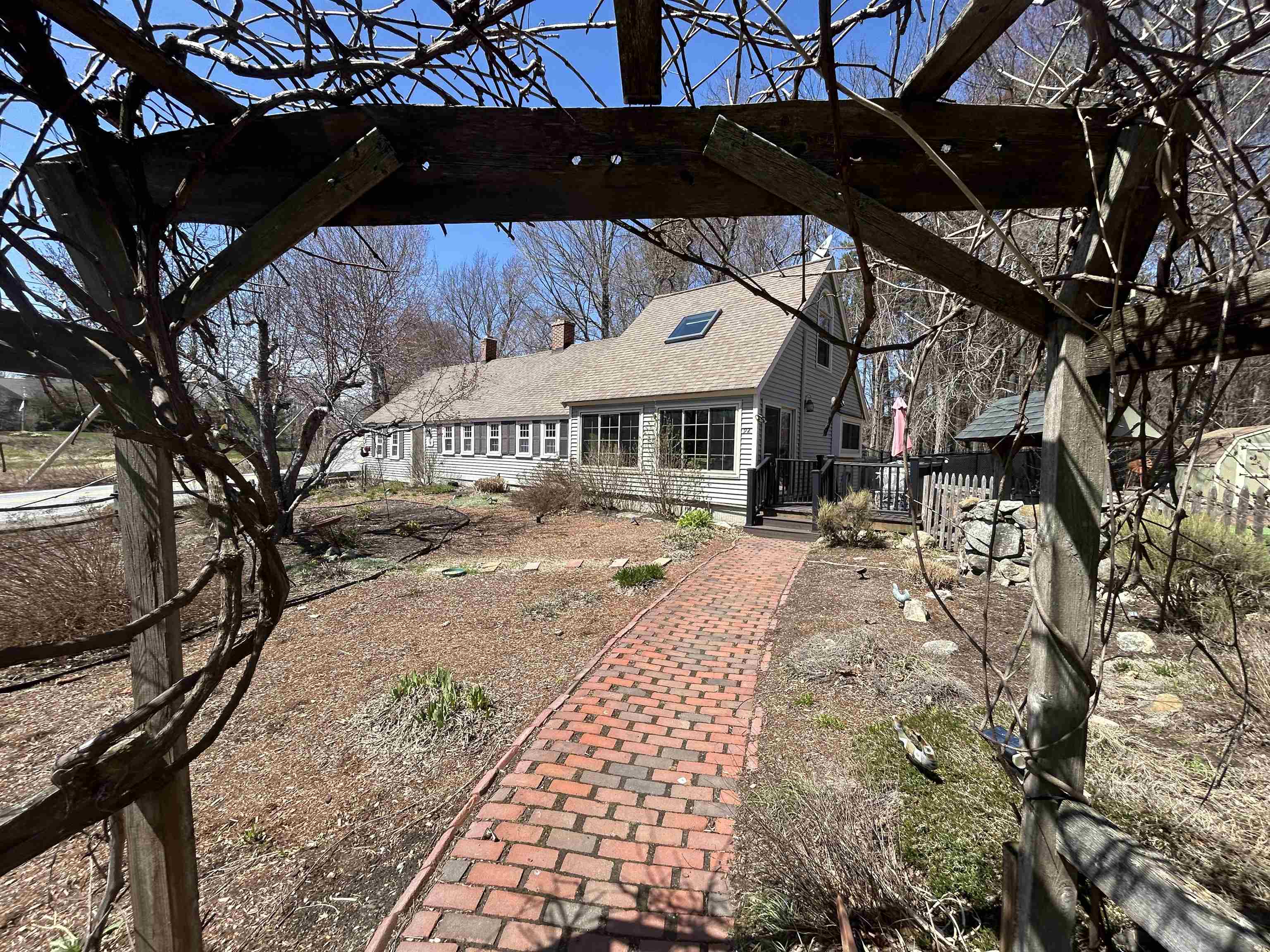 92 Main Street Atkinson, NH 03811 - Photo 3 of 39