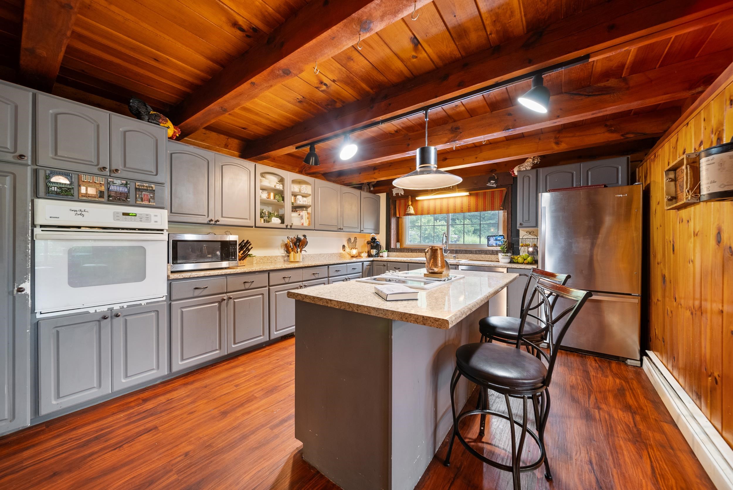 92 Main Street Atkinson, NH 03811 - Photo 8 of 39