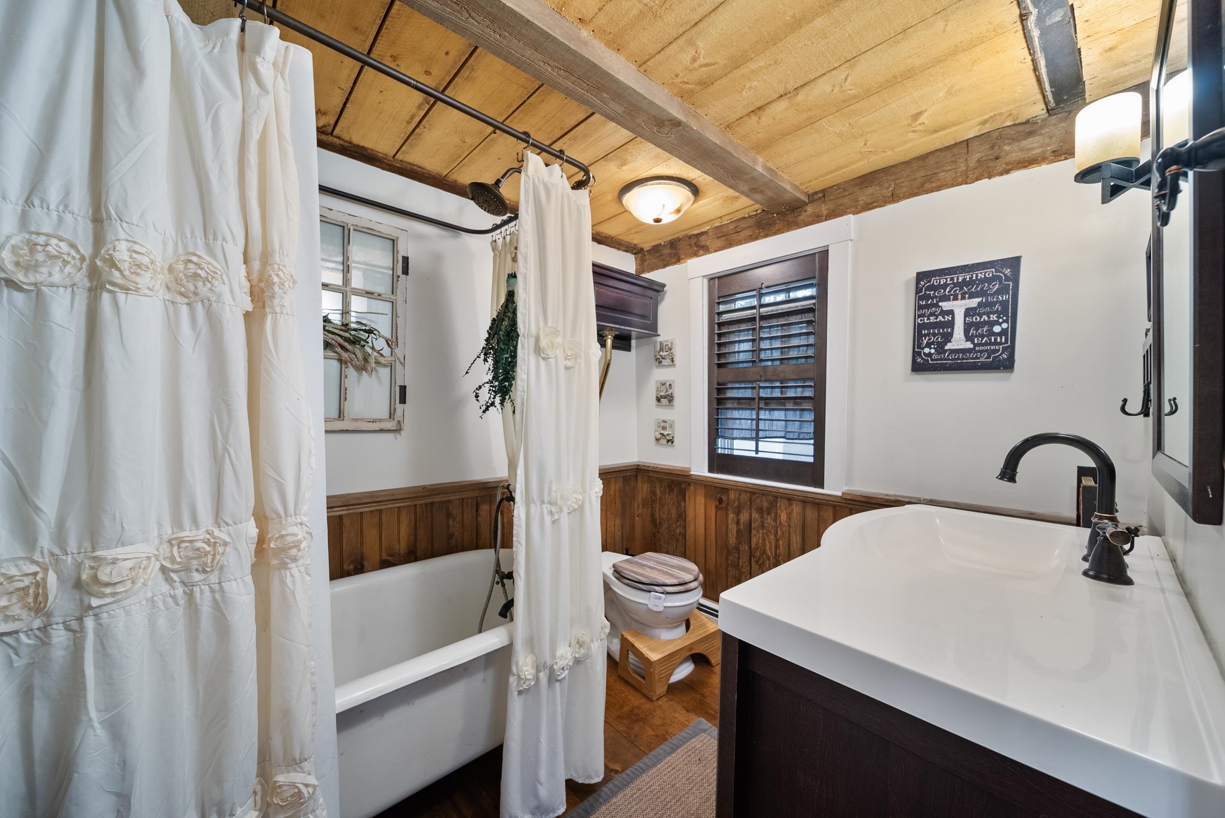 92 Main Street Atkinson, NH 03811 - Photo 10 of 39