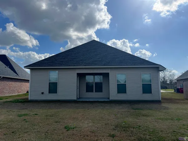 $2,350 | 39106 Harrier Street, Prairieville, LA 70769