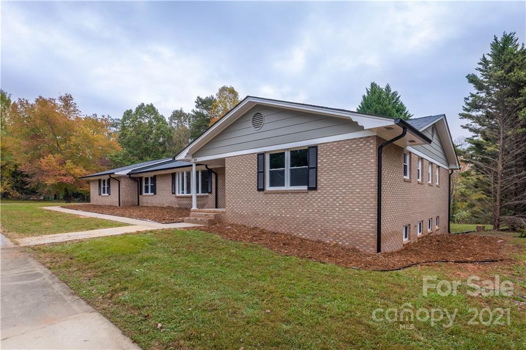 205 Conley Road Morganton, NC 28655 - Photo 3 of 28 Gallery Image 3
