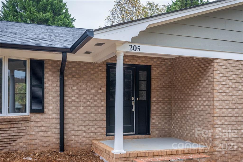 205 Conley Road Morganton, NC 28655 - Photo 5 of 28 Gallery Image 5