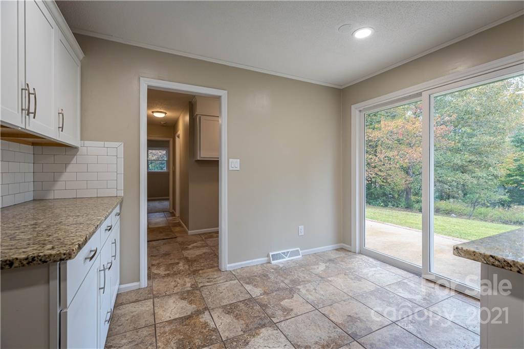 205 Conley Road Morganton, NC 28655 - Photo 10 of 28 Gallery Image 10