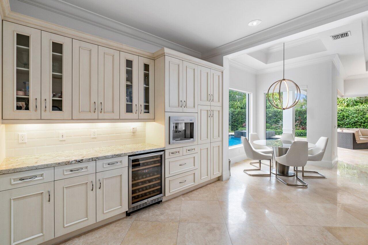 475 Cardinal Avenue Boca Raton, FL 33486 - Photo 22 of 62 More cabinets and countertop space!