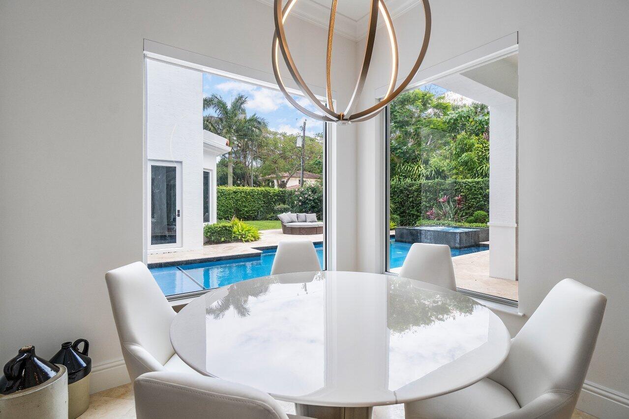 475 Cardinal Avenue Boca Raton, FL 33486 - Photo 23 of 62 Large and bright eat-in kitchen