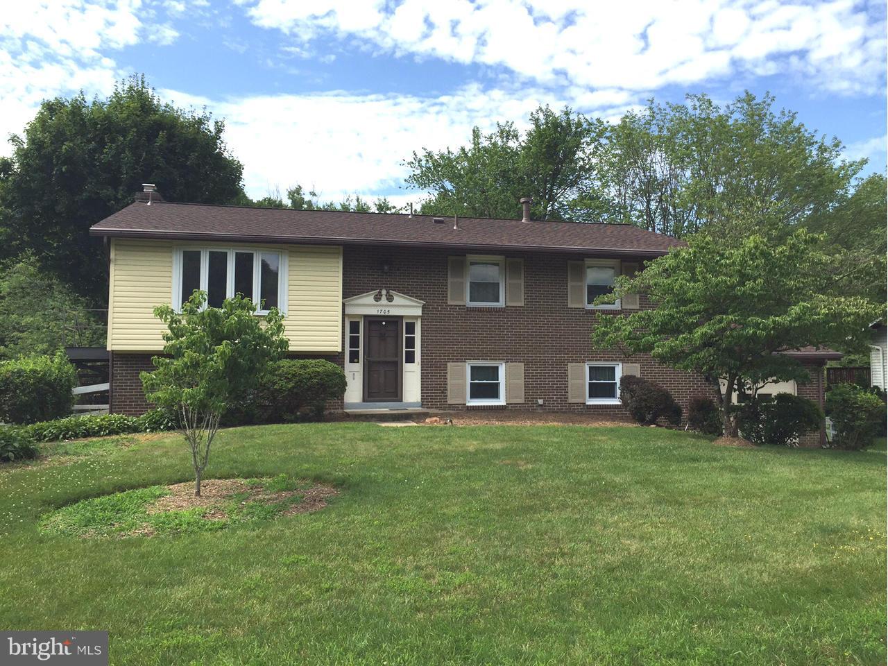 1705 Hopefield Road Silver Spring, MD 20905 - Photo 2 of 21 Exterior (Front)