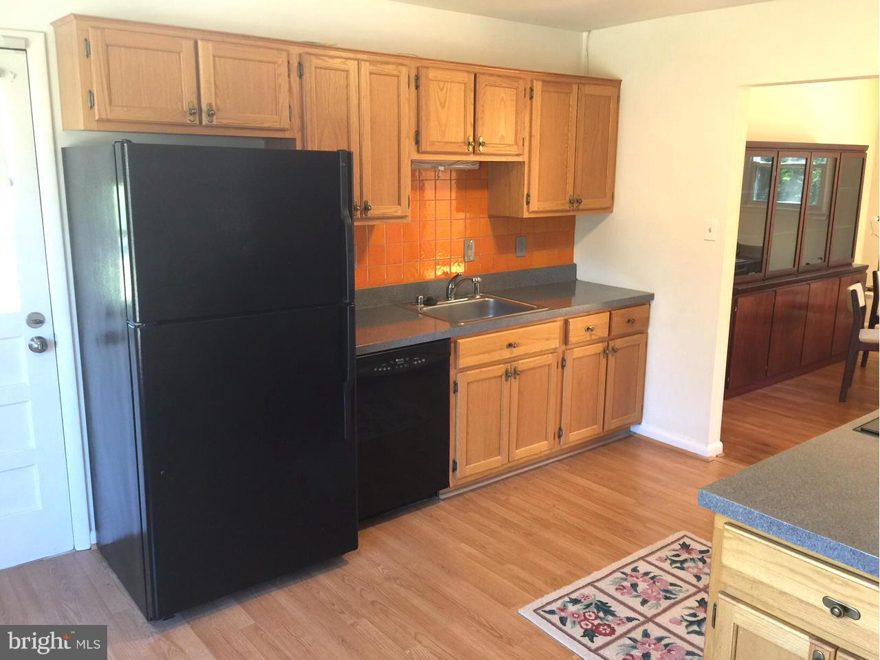 1705 Hopefield Road Silver Spring, MD 20905 - Photo 7 of 21 Kitchen
