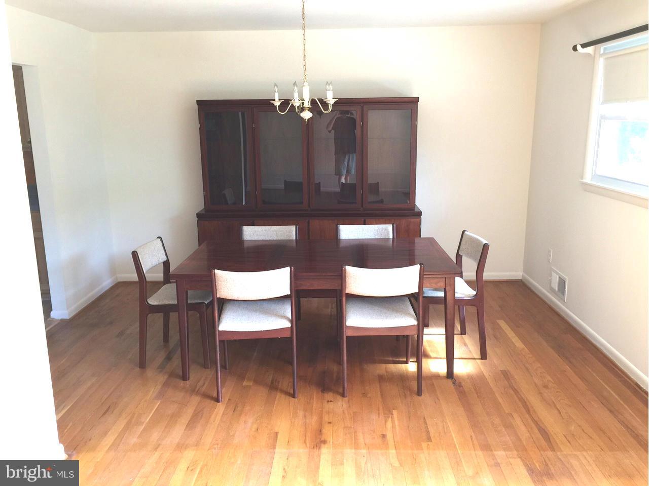 1705 Hopefield Road Silver Spring, MD 20905 - Photo 9 of 21 Dining Room