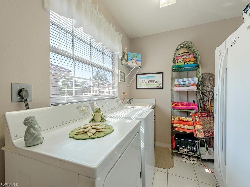 3572 Windjammer Circle, Unit 1404 Naples, FL 34112 - Photo 13 of 17