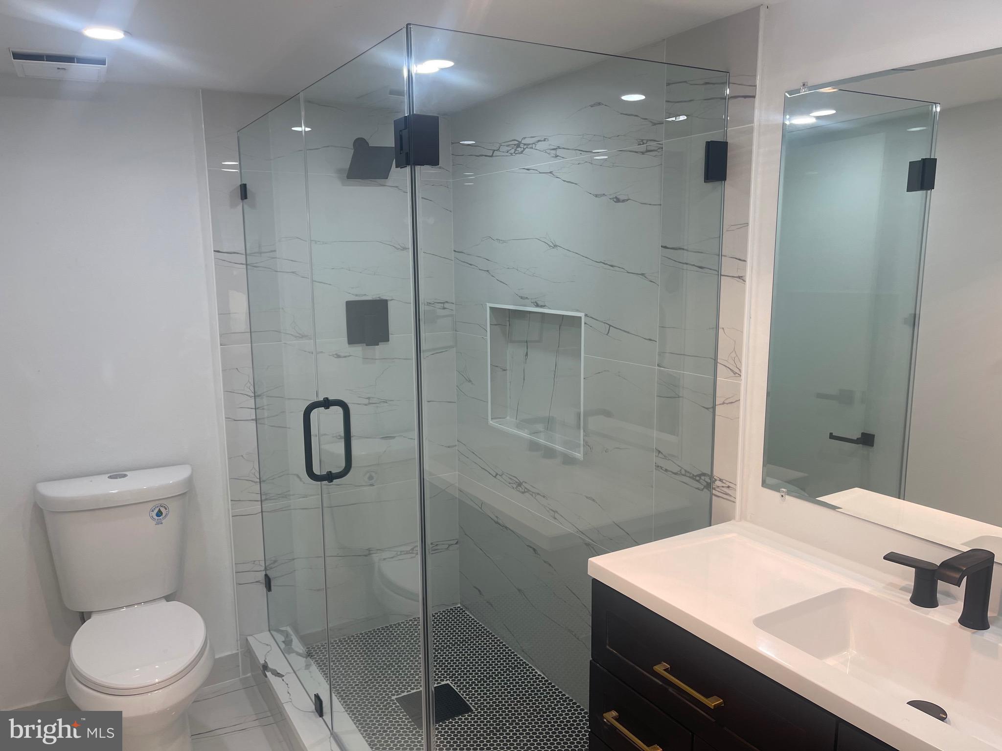6101 Edsall Road, Unit 1202 Alexandria, VA 22304 - Photo 27 of 40