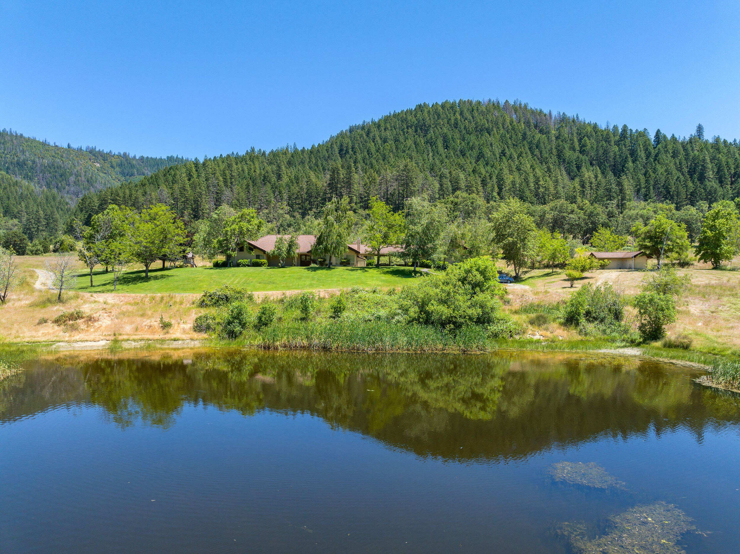 6901 Thompson Creek Road Jacksonville, OR 97530 - Photo 2 of 88 6901ThompsonCreekRd-005