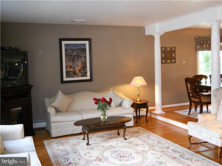 1256 Eagle Road West Chester, PA 19382 - Photo 4 of 18 Living Room