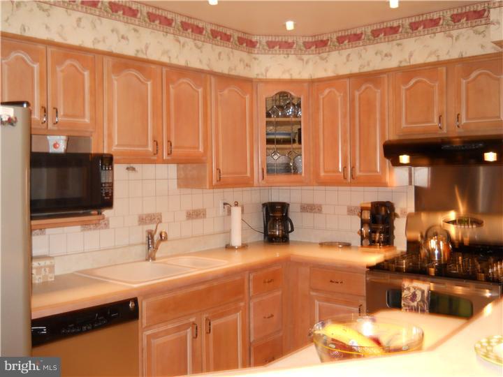 1256 Eagle Road West Chester, PA 19382 - Photo 8 of 18 Kitchen