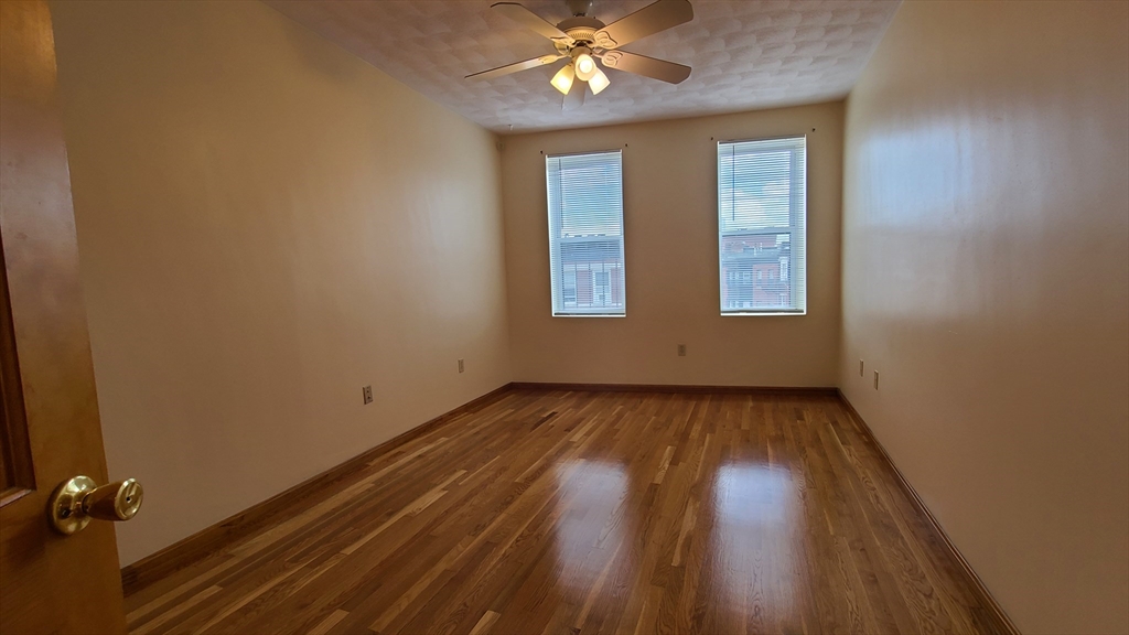 414 Hanover Street, Unit 5 Boston, MA 02113 - Photo 7 of 21