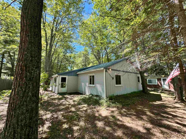 $155,000 | 11556 Hillcrest Boulevard Northeast, Kalkaska, MI 49646