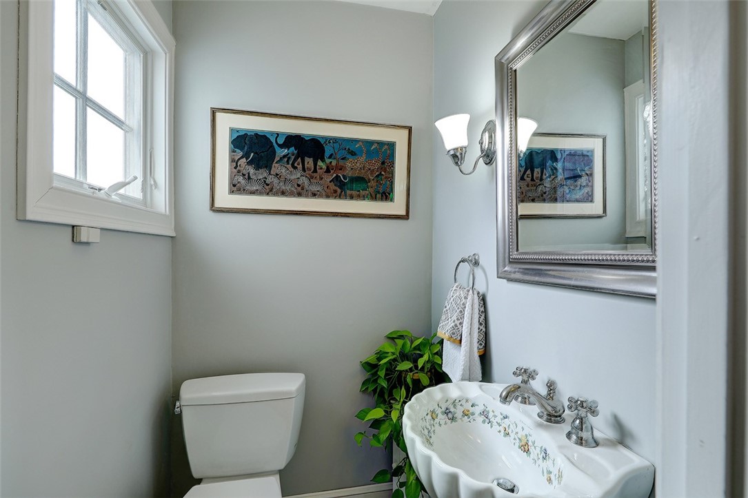 4 Rumstick Circle Barrington, RI 02806 - Photo 27 of 45 Half bath