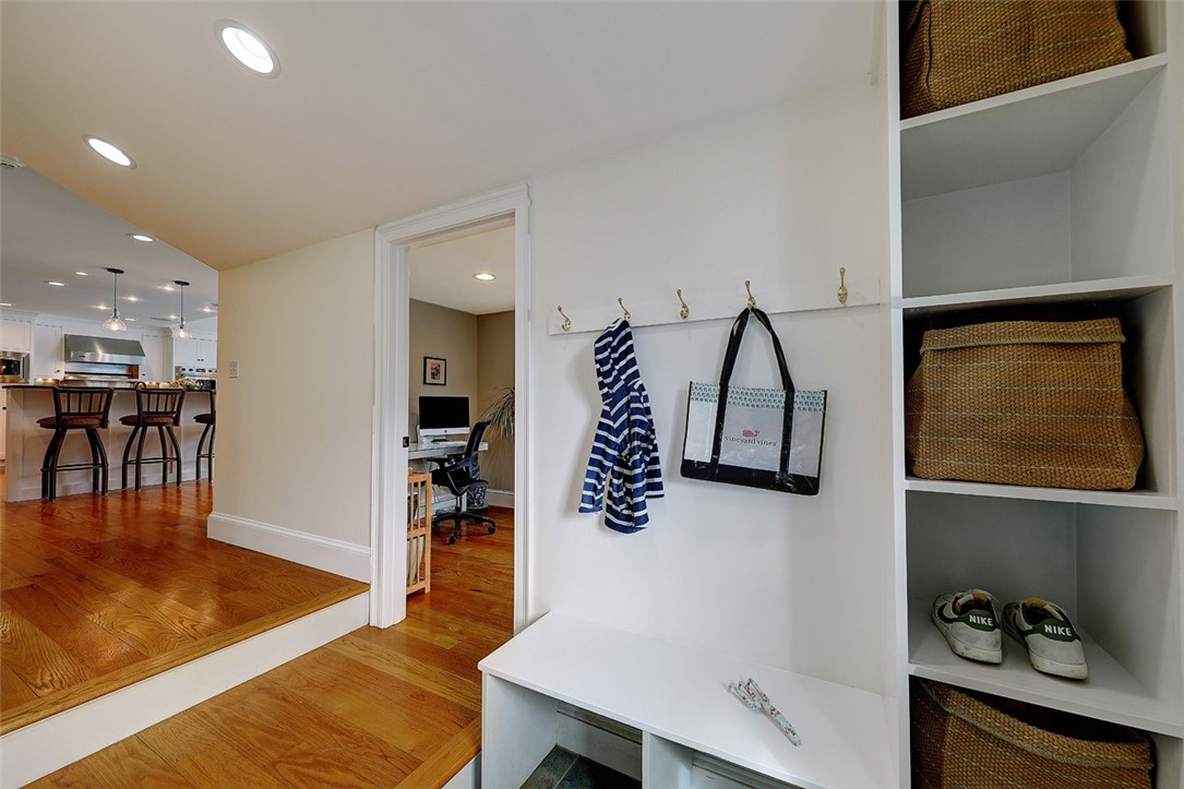 4 Rumstick Circle Barrington, RI 02806 - Photo 29 of 45 Mudroom