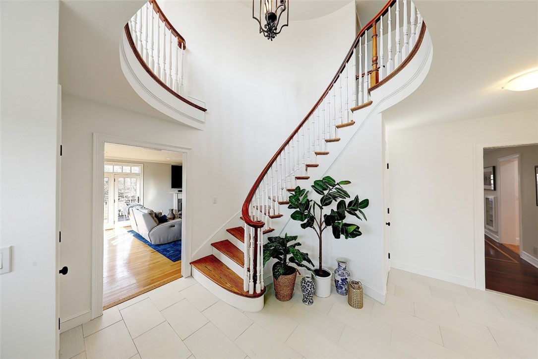 4 Rumstick Circle Barrington, RI 02806 - Photo 8 of 45