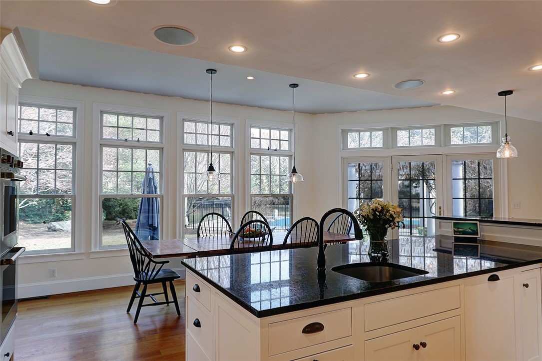 4 Rumstick Circle Barrington, RI 02806 - Photo 9 of 45