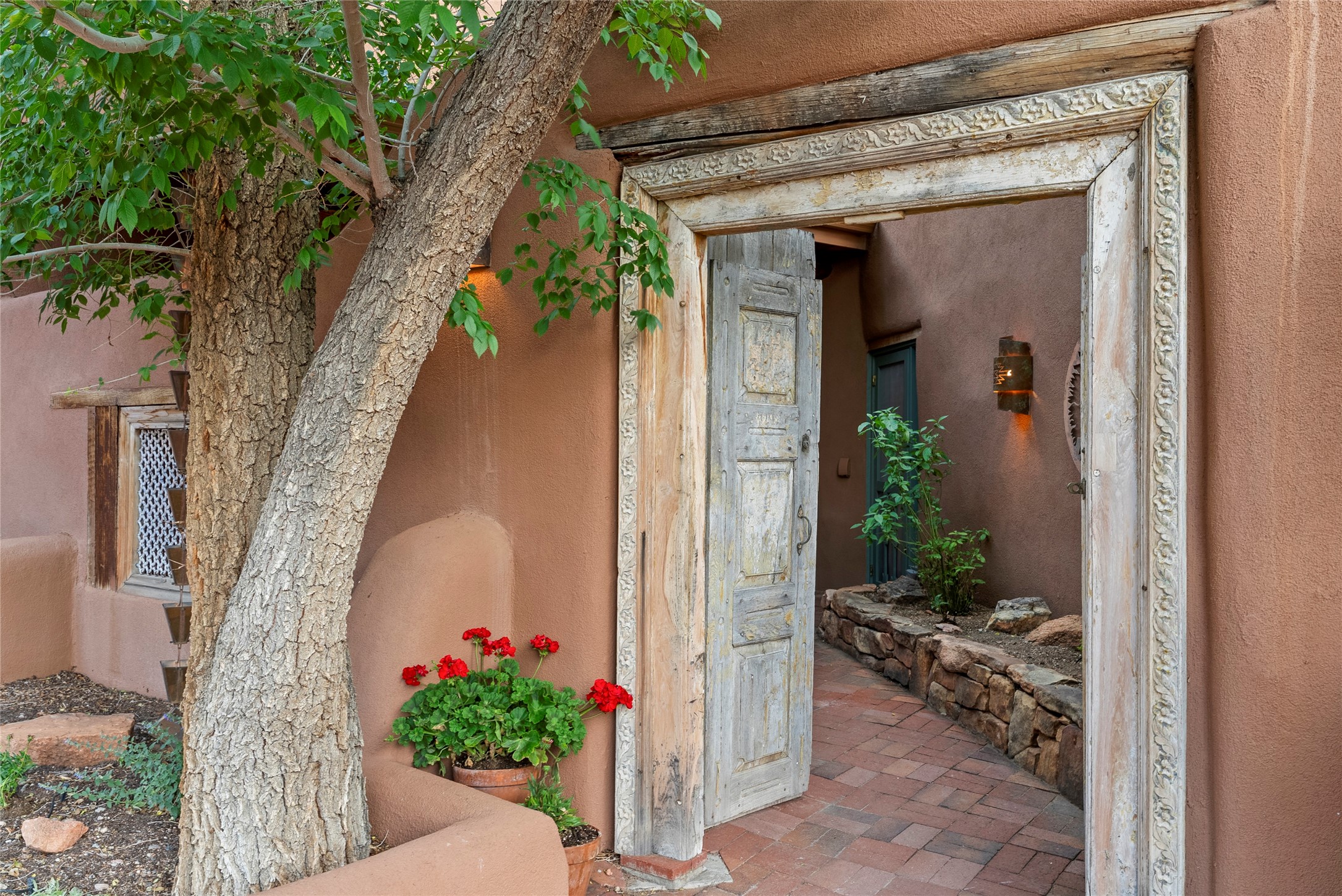 15 Cielo Cumbre Road Santa Fe, NM 87505 - Photo 5 of 46 Entrance