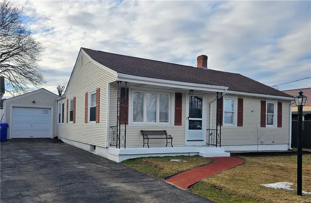 $449,000 | 34 Elmcrest Drive, Pawtucket, RI 02861