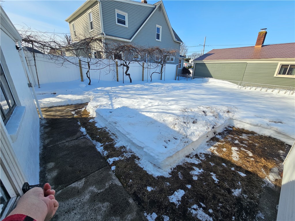 34 Elmcrest Drive Pawtucket, RI 02861 - Photo 11 of 12