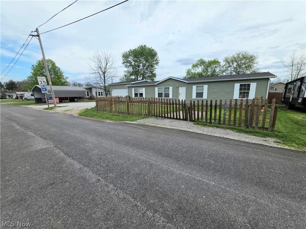44 Scarce Fat Road Mineral Wells, WV 26150 - Photo 25 of 26 Front view of home
