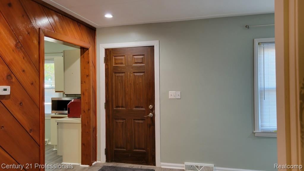 3225 Crooks Road Rochester Hills, MI 48309 - Photo 5 of 24 Gallery Image 5