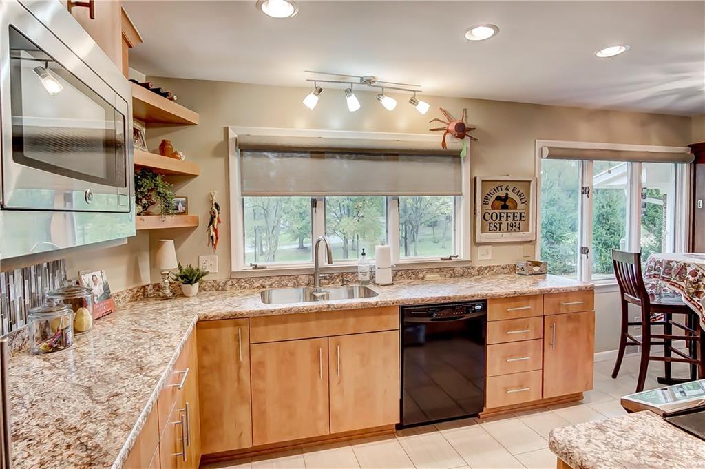 665 West Home Road Springfield, OH 45504 - Photo 3 of 30