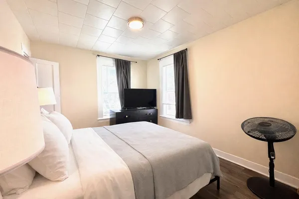 $850,000 | 12-16 Highland Street, Somersworth, NH 03878