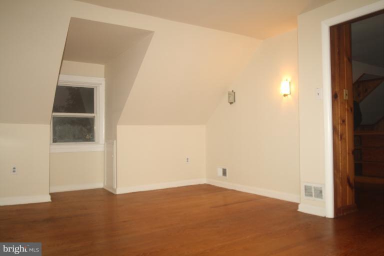 8900 Glenville Road Silver Spring, MD 20901 - Photo 21 of 30 Bedroom