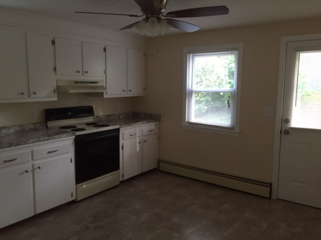 6 Birch Hill Road, Unit 6 Hooksett, NH 03106 - Photo 8 of 39 Gallery Image 8