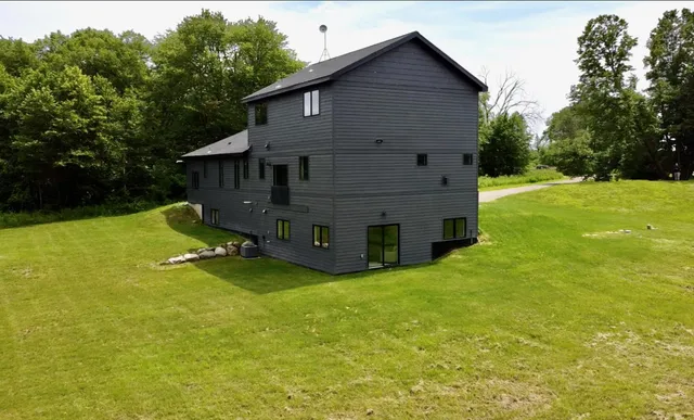 $699,700 | 16580 Pleasant Valley Road, Shafer, MN 55074