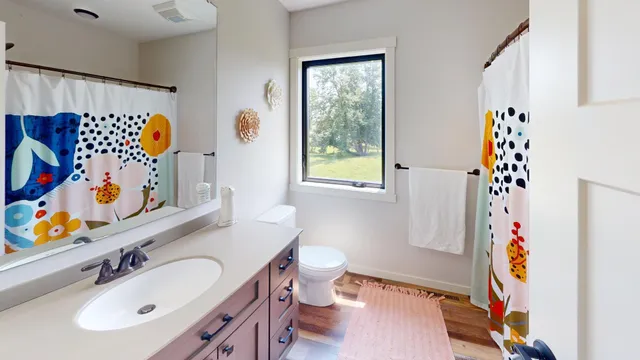 $699,700 | 16580 Pleasant Valley Road, Shafer, MN 55074