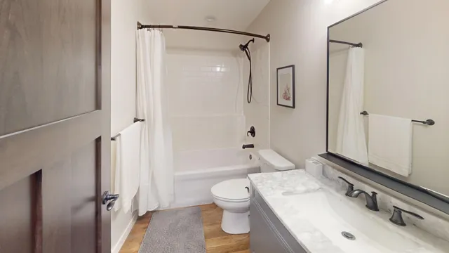 $699,700 | 16580 Pleasant Valley Road, Shafer, MN 55074