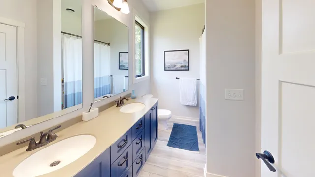 $699,700 | 16580 Pleasant Valley Road, Shafer, MN 55074