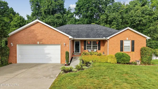 $450,000 | 4094 Mountain Vista Road, Knoxville, TN 37931